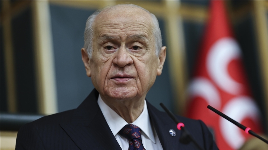 BAHÇELİ'NİN ESKİ SAĞ KOLU AÇTI AĞZINI YUMDU GÖZÜNÜ