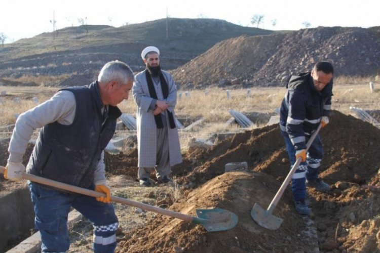 BÖYLE ANNE BABA OLMAZ OLSUN ZİHİNSEL ENGELLİ KIZLARINA BAKIN NE YAPTI VİCDANSIZLAR