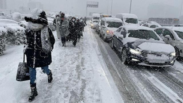 DOLAPTA NE KADAR KIŞLIK VARSA ÇIKARIN!