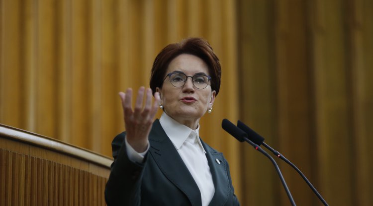 DÜN HASTANEYE KALDIRILMIŞTI MERAL AKŞENER'DEN HABER GELDİ!