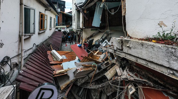 GELİYOR GELMEKTE OLAN KORKUTAN DEPREM UYARISI