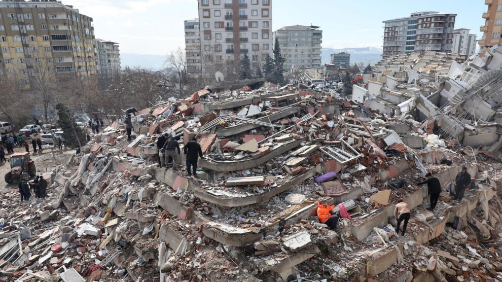 İstanbul ,Ankara Dahil 6 Büyüklüğünde Sallandık Çok Sayıda Yaralı Var