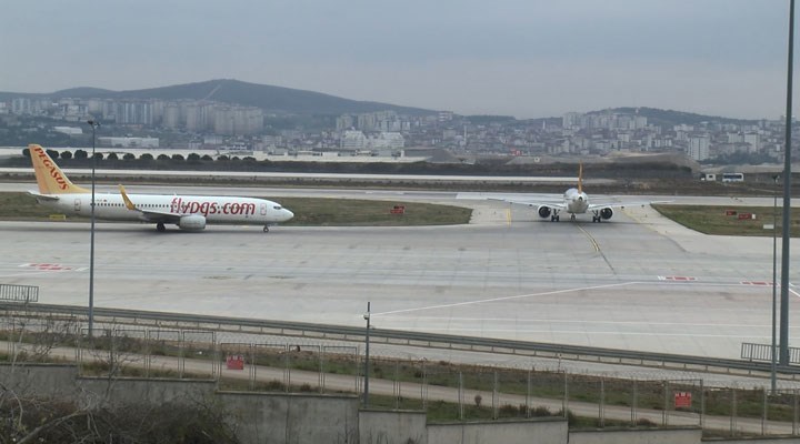 İSTANBUL'DA PA-T-LAMA! HAVALİMANI UÇUŞLARI DURDURDU