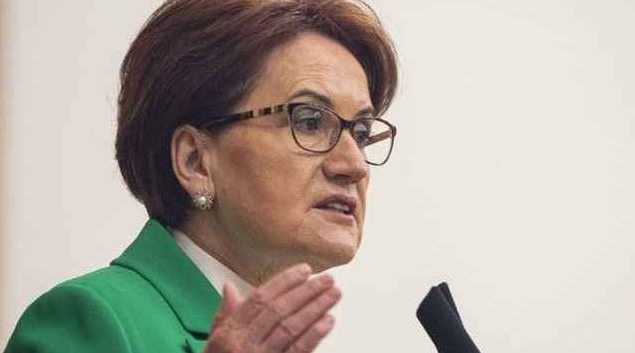 MERAL AKŞENER HAYKIRDI BAĞIRA BAĞIRA AĞLAYACAĞIM