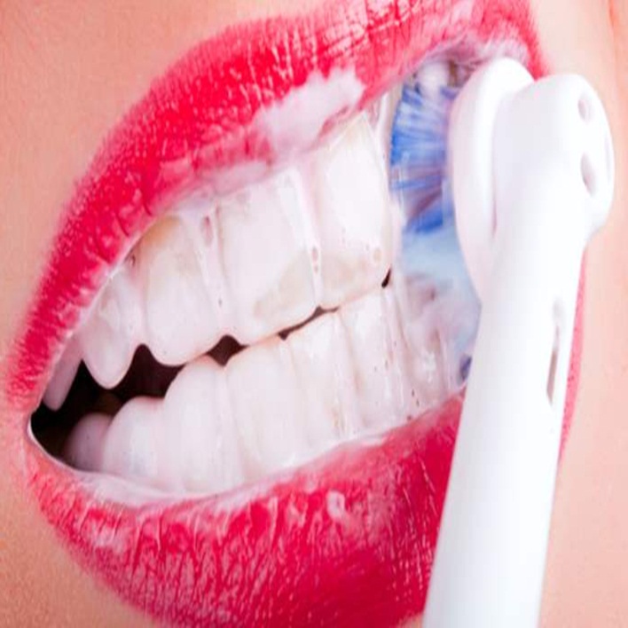 Diş Eti Çekilmesi Fırçalamayla Düzelir Mi? Kadın Hastalıkları