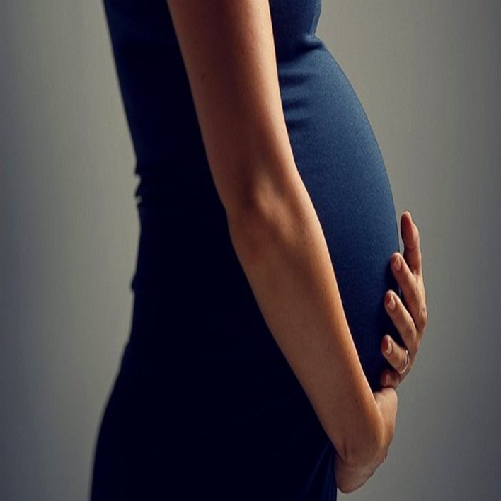 hamilelikte-gobekten-sivi-alinmasi-riskleri-neler