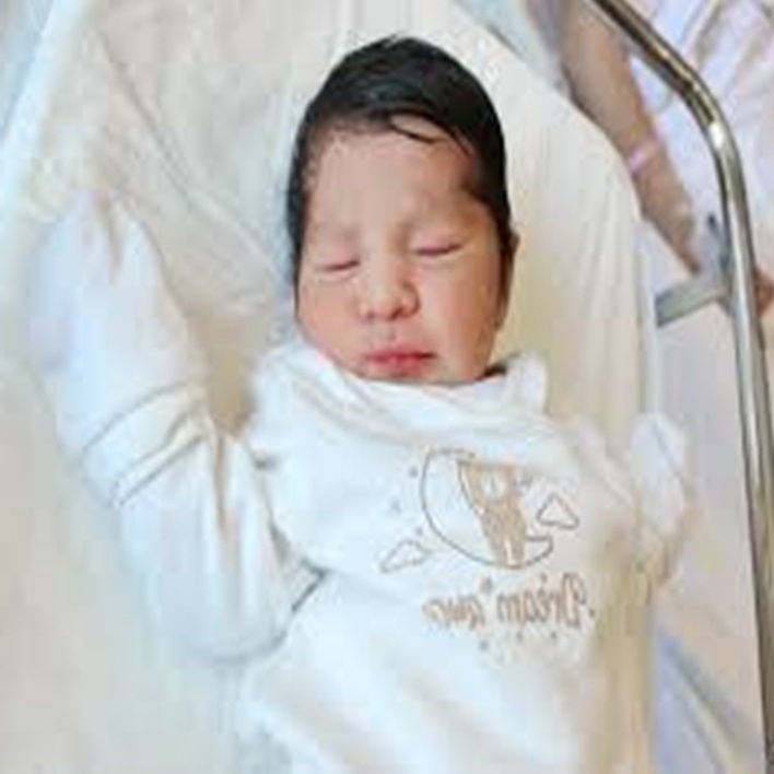 Yeni Doğan Bebek Neden Çok Uyur? Kadın Hastalıkları